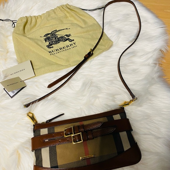 😍Burberry Crossbody with price Tag - Picture 12 of 15